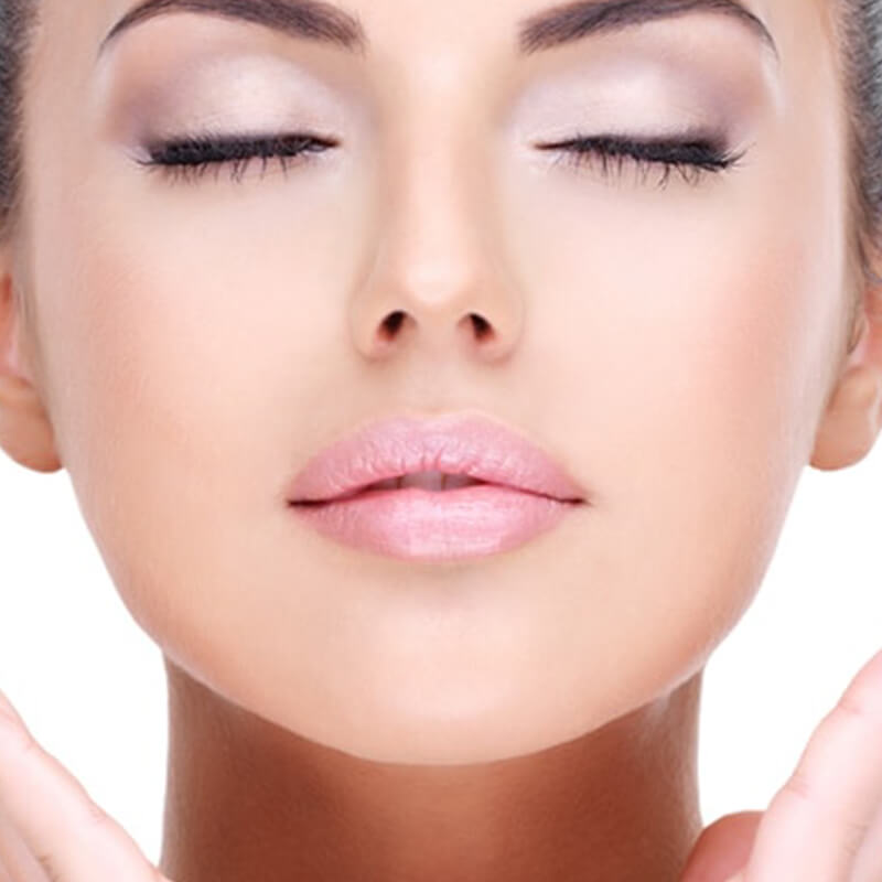 Epilation sourcils et lèvres